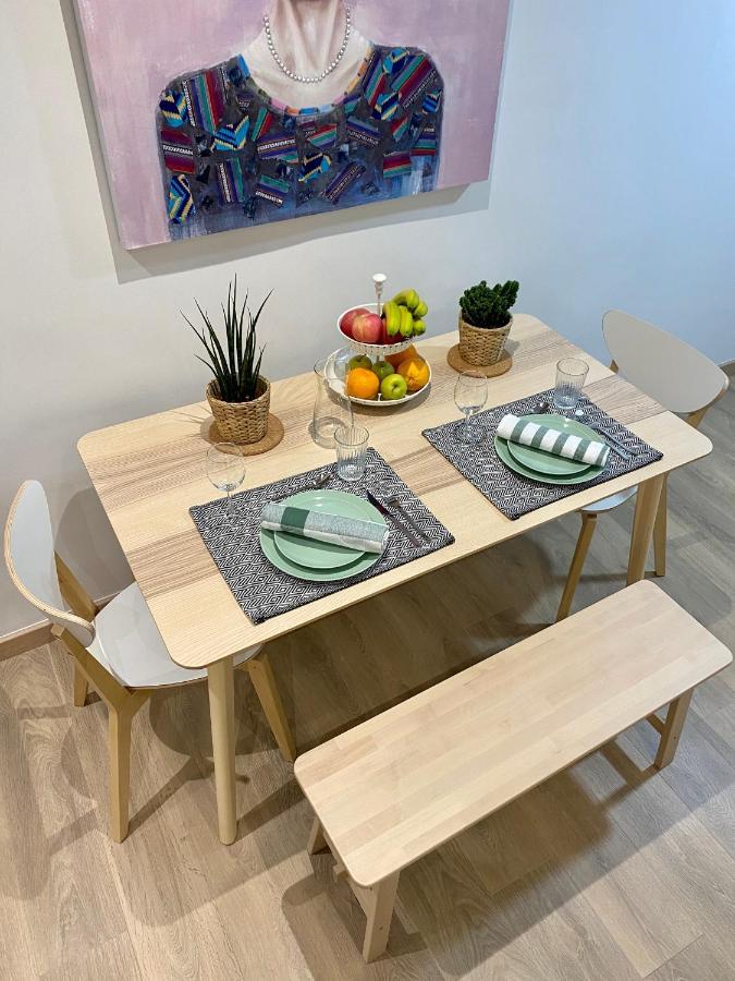 A Marias Apartment *
